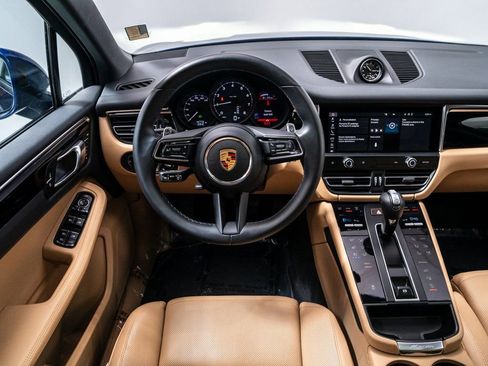 Used 2023 Porsche Macan image 14