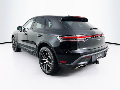 New 2026 Porsche Macan image 3