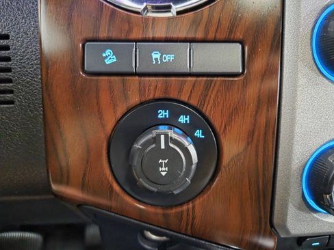 Used 2013 Ford F250 Lariat w/ Lariat Ultimate Pkg AWD/4WD image 51