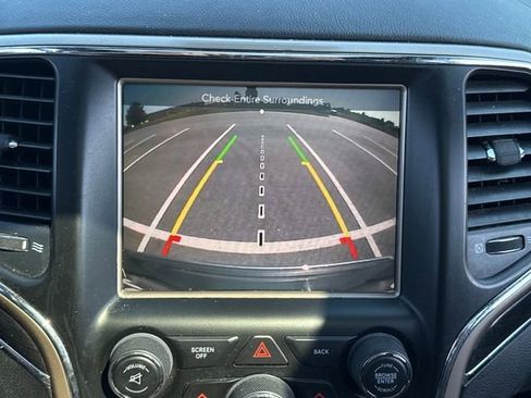 Used 2014 Jeep Grand Cherokee Overland w/ Advanced Technology Group AWD/4WD image 29