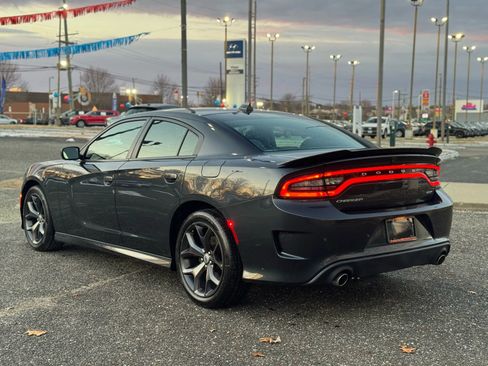 Used 2019 Dodge Charger GT image 3