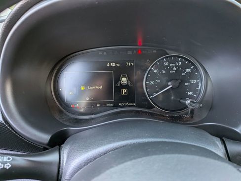 Used 2023 Nissan Kicks SV image 21