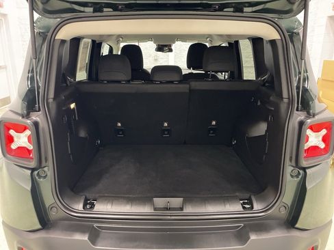 Used 2021 Jeep Renegade Sport image 31