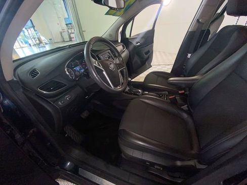 Used 2022 Buick Encore Preferred w/ Safety Package II AWD/4WD image 27