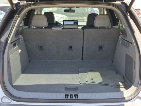 Used 2022 Lincoln Nautilus Reserve FWD image 8