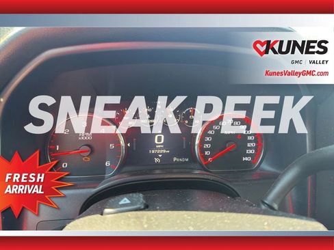 Used 2015 GMC Sierra 1500 Denali w/ Driver Alert Package AWD/4WD image 8