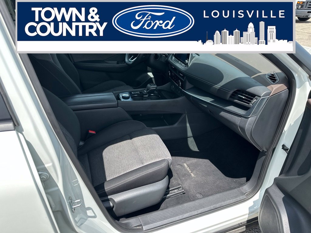 Used 2021 Nissan Rogue S AWD/4WD image 18