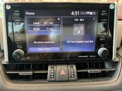 Used 2021 Toyota RAV4 XSE w/ XSE Grade Weather Package AWD/4WD image 24