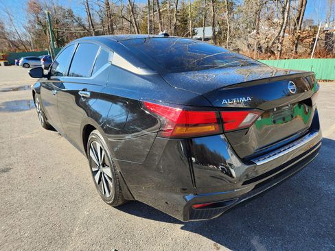Used 2022 Nissan Altima 2.5 SV image 10