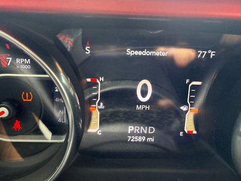 Used 2019 Jeep Wrangler Unlimited Rubicon w/ Cold Weather Group image 12