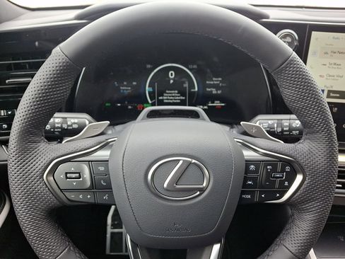 New 2026 Lexus TX 500h AWD image 12