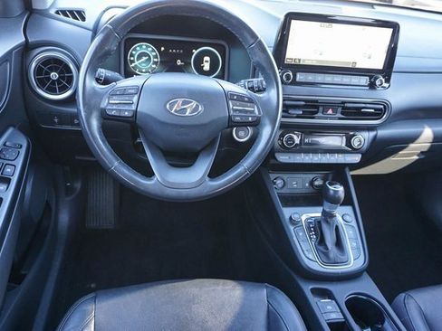 Used 2022 Hyundai Kona Limited image 17