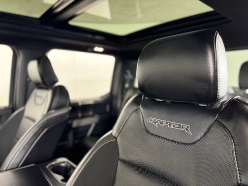 Used 2019 Ford F150 Raptor w/ Equipment Group 802A Luxury image 28