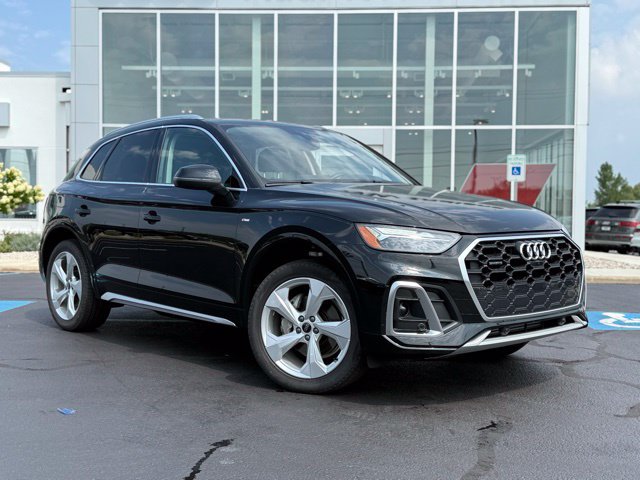 Used 2025 Audi Q5 2.0T Premium Plus w/ Premium Plus Package AWD/4WD image 1