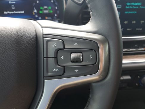 Used 2025 Chevrolet Silverado 1500 LT image 17