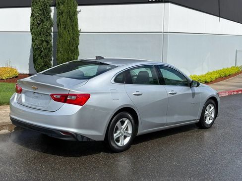 Used 2020 Chevrolet Malibu LS FWD image 6