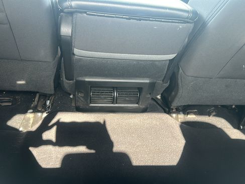 Used 2022 RAM 1500 Classic SLT w/ Electronics Group AWD/4WD image 21