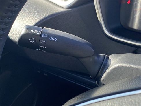 Used 2022 Toyota Corolla SE image 19