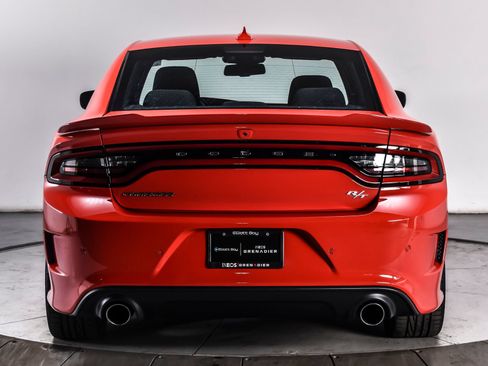 Used 2022 Dodge Charger R/T RWD image 5