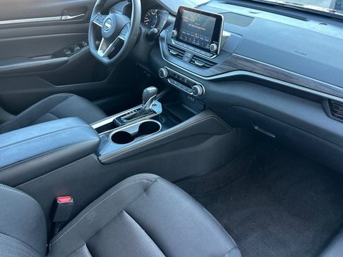 Used 2023 Nissan Altima 2.5 SV image 18