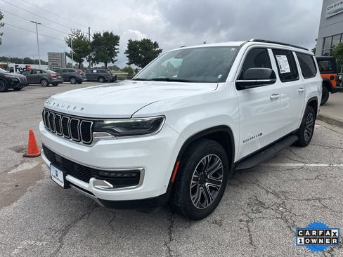 Used 2024 Jeep Wagoneer L Series II w/ Flexible Seating Group image 13