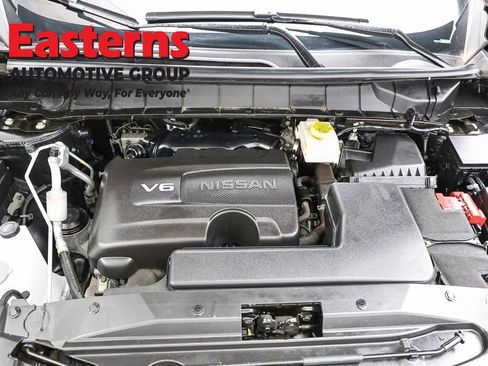 Used 2022 Nissan Pathfinder SL AWD/4WD image 7