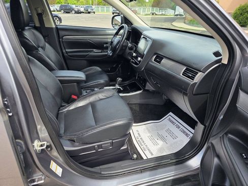 Used 2020 Mitsubishi Outlander SEL AWD/4WD image 11