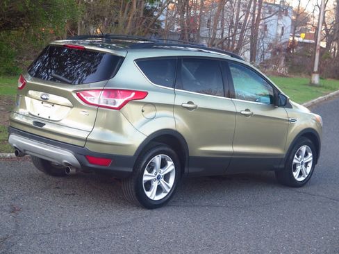 Used 2013 Ford Escape SE image 25