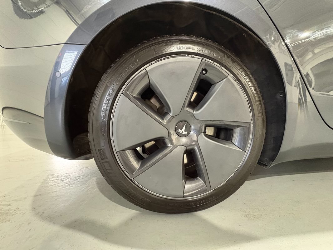 Used 2022 Tesla Model 3 Long Range AWD/4WD image 43