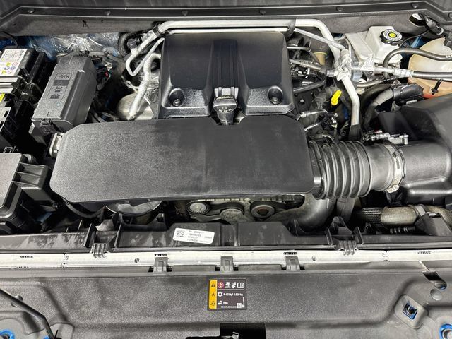 Used 2024 Chevrolet Colorado LT w/ LT Convenience Package III AWD/4WD image 30