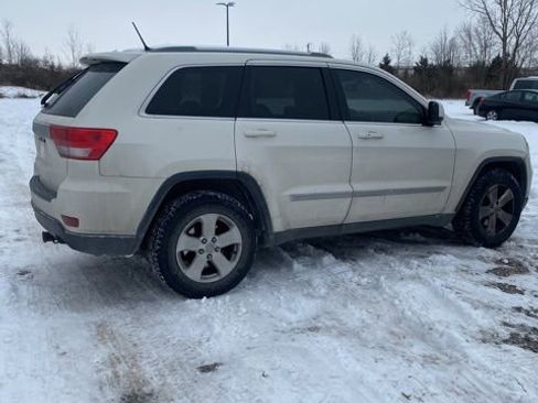 Used 2012 Jeep Grand Cherokee Laredo w/ Laredo E Group image 27
