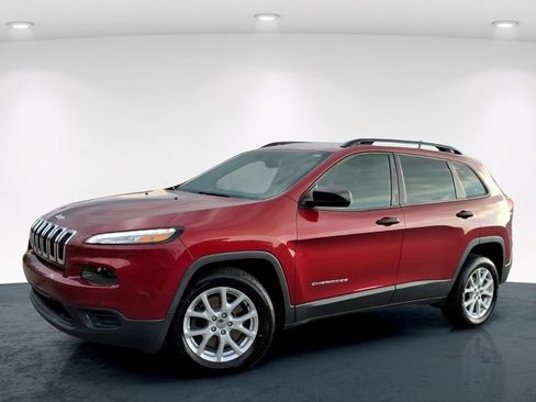 Used 2017 Jeep Cherokee Sport FWD image 2