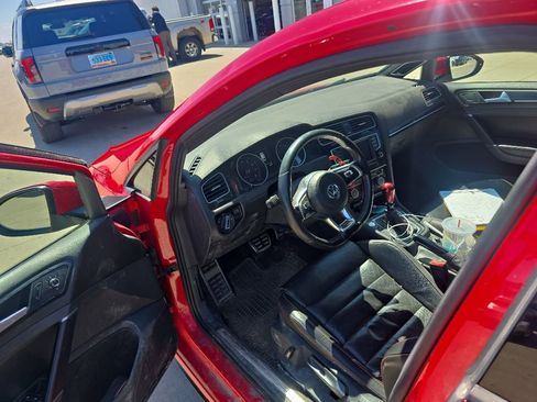 Used 2016 Volkswagen GTI SE w/ Lighting Package (SEL) FWD image 6