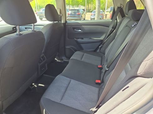 Used 2025 Nissan Rogue SV image 11