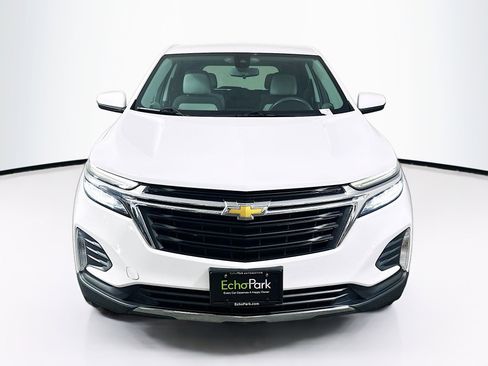 Used 2022 Chevrolet Equinox LT image 2