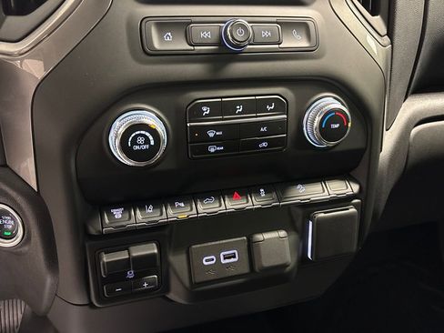 Used 2024 GMC Sierra 3500 Pro image 40