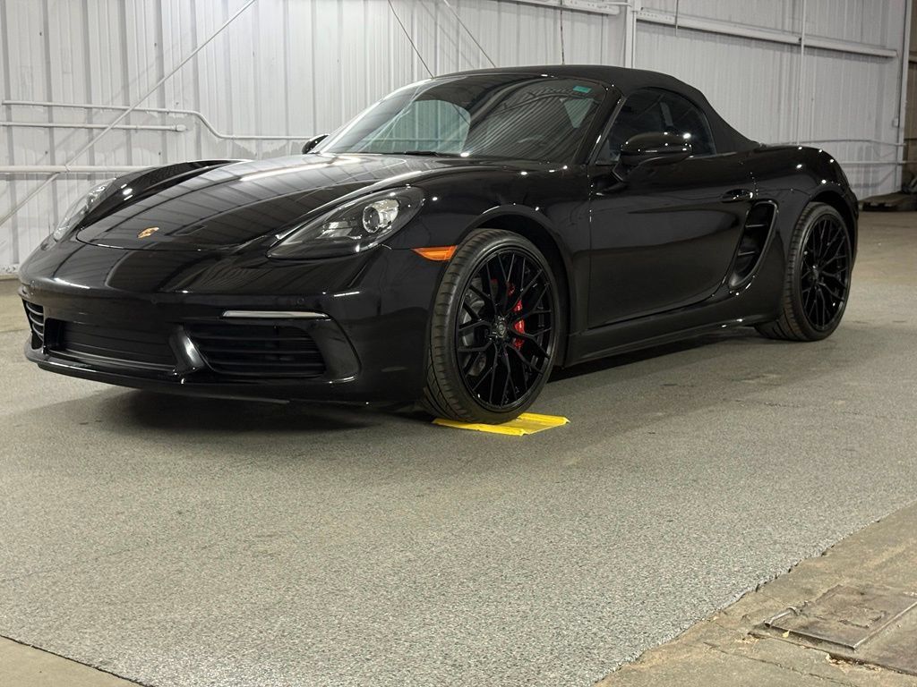 Used 2018 Porsche 718 Boxster RWD image 40