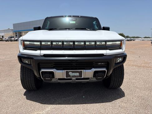 New 2026 GMC Hummer EV SUV w/ LPO, Dark Essentials Package AWD/4WD image 9