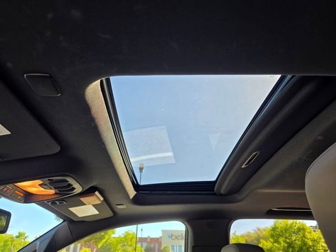 Used 2024 Chevrolet Colorado ZR2 image 17