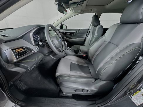 Used 2025 Subaru Outback Onyx Edition image 23