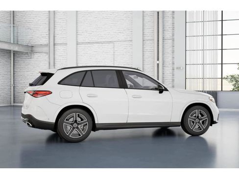Used 2026 Mercedes-Benz GLC 300 4MATIC image 16
