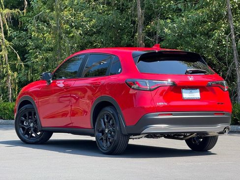 Certified 2025 Honda HR-V Sport image 6