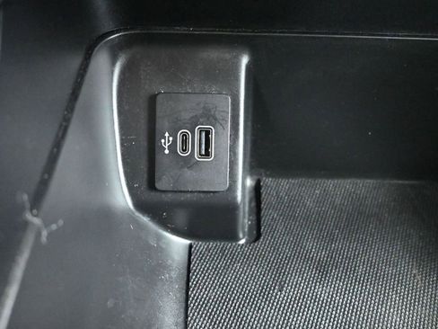 Used 2025 Ford F150 XLT w/ Equipment Group 301A Standard image 22