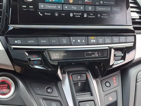 Used 2025 Honda Odyssey EX-L image 17