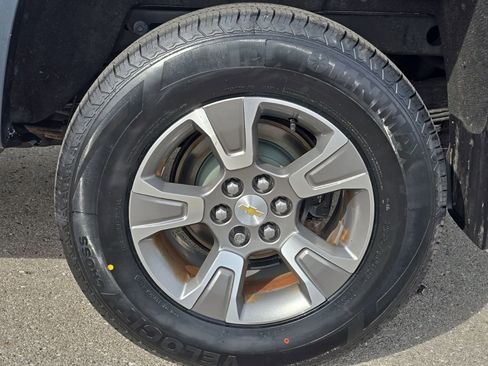 Used 2019 Chevrolet Colorado Z71 image 14