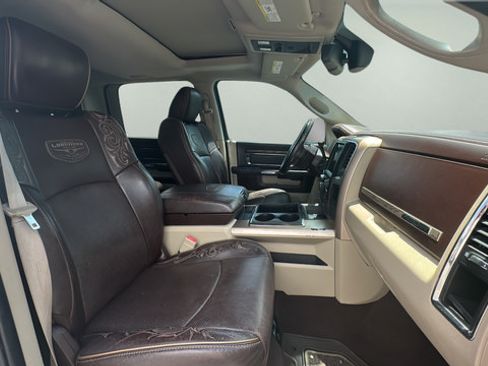 Used 2015 RAM 2500 Longhorn w/ Convenience Group RWD image 18