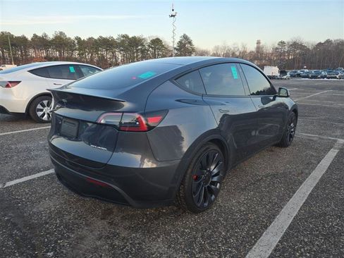 Used 2022 Tesla Model Y Performance image 2