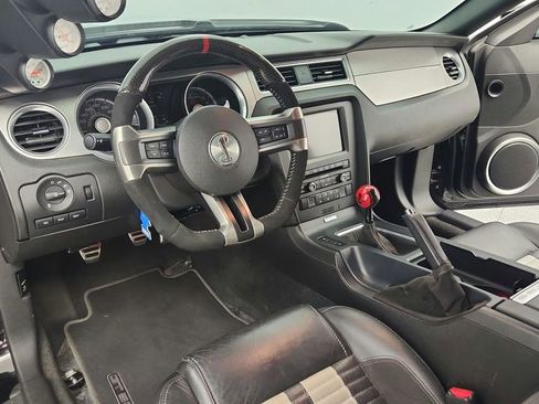 Used 2010 Ford Mustang Shelby GT500 RWD image 29