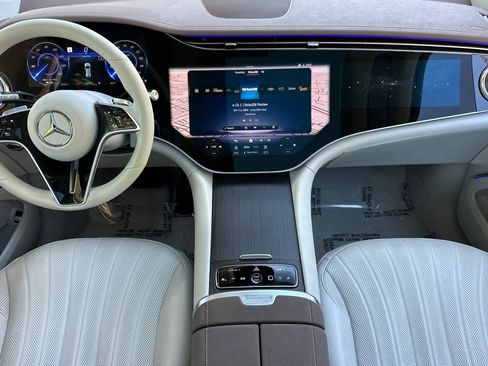Certified 2023 Mercedes-Benz EQS 580 4MATIC SUV image 15