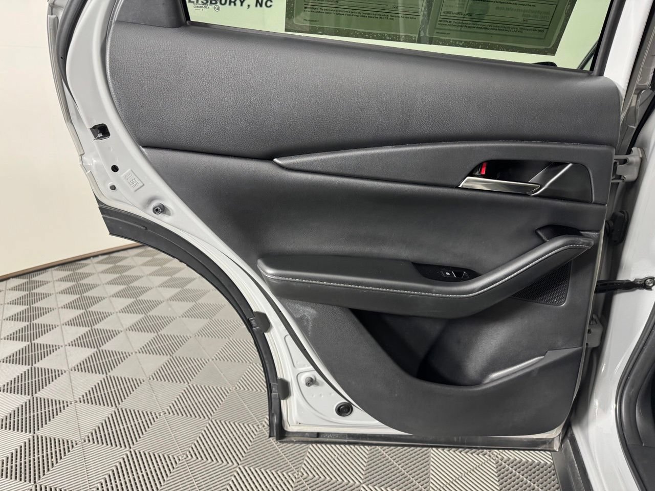 Used 2025 MAZDA CX-30 AWD 2.5 S w/ Preferred Package image 27